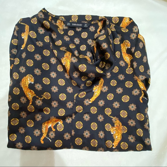 Zara Tops - Zara Tiger King Tunic with cowl neck sz XS
